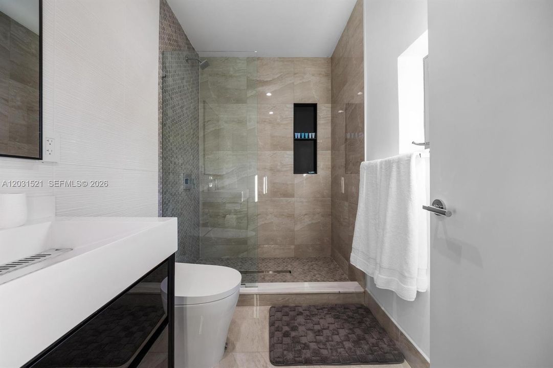 For Rent: $18,000 (4 beds, 4 baths, 4194 Square Feet)