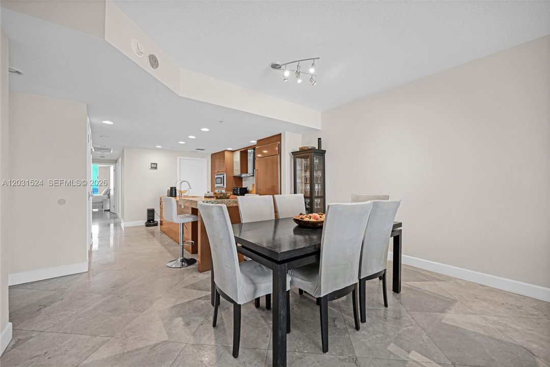 For Rent: $10,000 (3 beds, 3 baths, 1507 Square Feet)