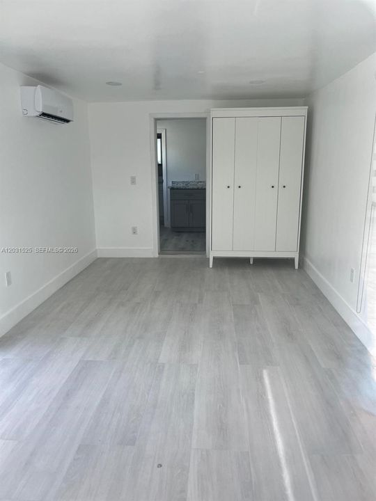 For Rent: $1,500 (1 beds, 1 baths, 1787 Square Feet)
