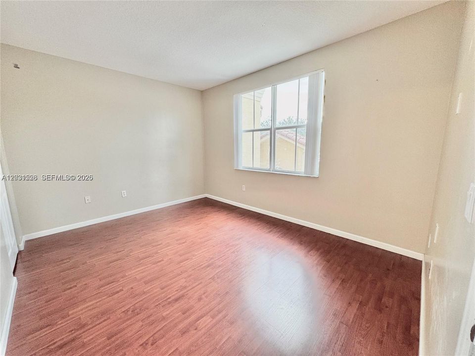 В аренду: $2,500 (2 спален, 2 ванн, 1118 Квадратных фут)