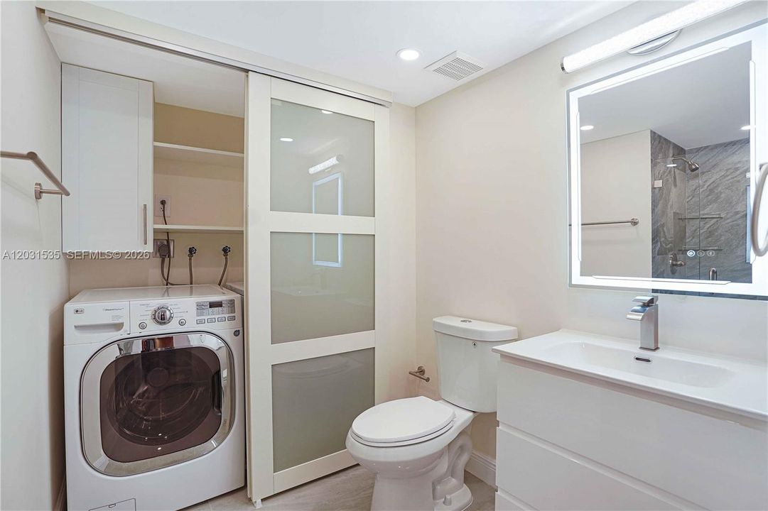 For Rent: $4,900 (2 beds, 2 baths, 1464 Square Feet)