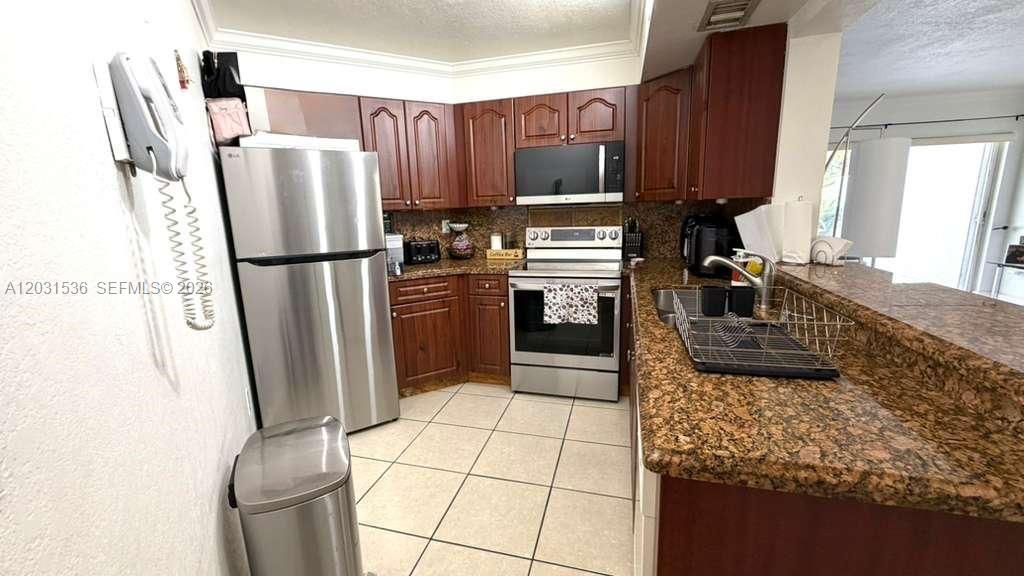 En Renta: $2,350 (2 camas, 1 baños, 999 Pies cuadrados)