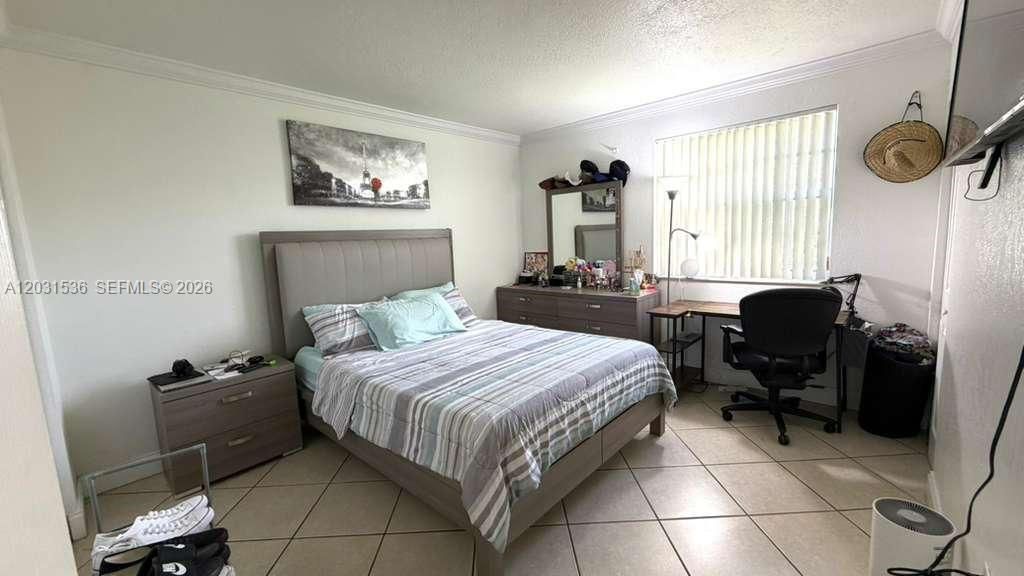 En Renta: $2,350 (2 camas, 1 baños, 999 Pies cuadrados)
