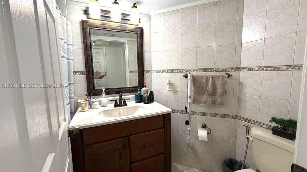 En Renta: $2,350 (2 camas, 1 baños, 999 Pies cuadrados)