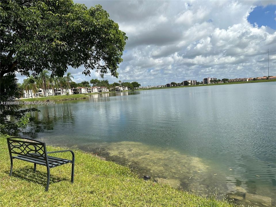 For Sale: $235,000 (2 beds, 2 baths, 1405 Square Feet)