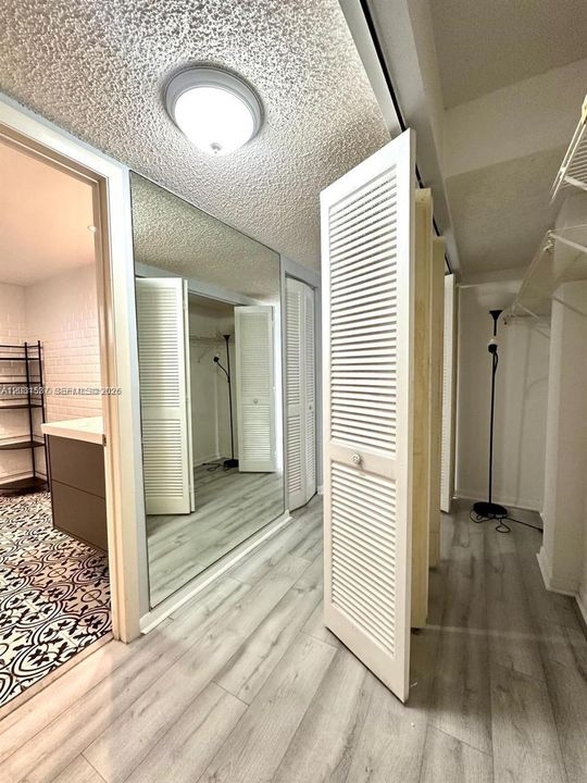 For Sale: $235,000 (2 beds, 2 baths, 1405 Square Feet)