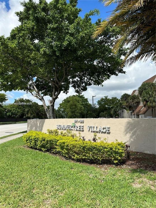 For Sale: $235,000 (2 beds, 2 baths, 1405 Square Feet)