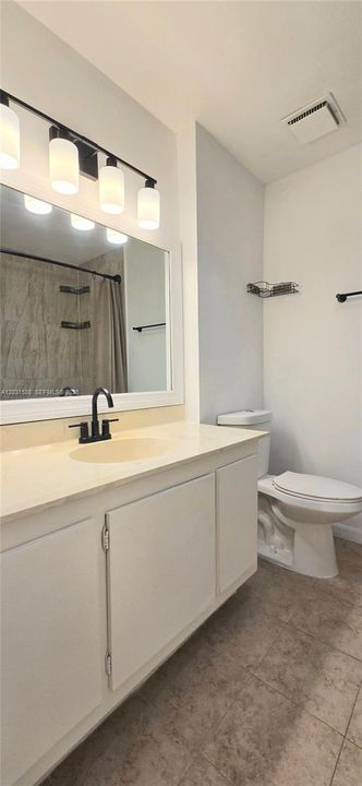 For Sale: $385,000 (2 beds, 2 baths, 1259 Square Feet)