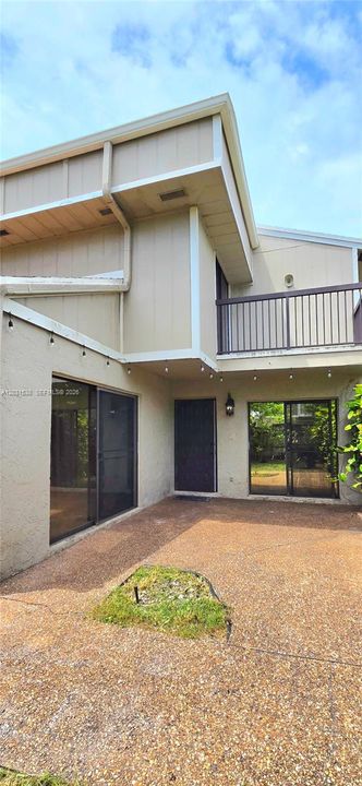 For Sale: $385,000 (2 beds, 2 baths, 1259 Square Feet)