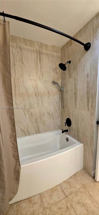 For Sale: $385,000 (2 beds, 2 baths, 1259 Square Feet)