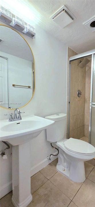 For Sale: $385,000 (2 beds, 2 baths, 1259 Square Feet)