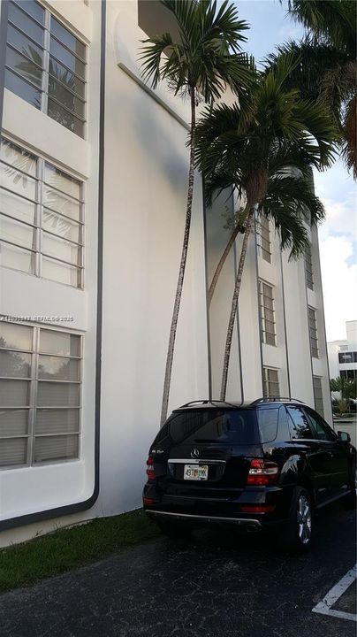 For Sale: $280,000 (2 beds, 1 baths, 840 Square Feet)