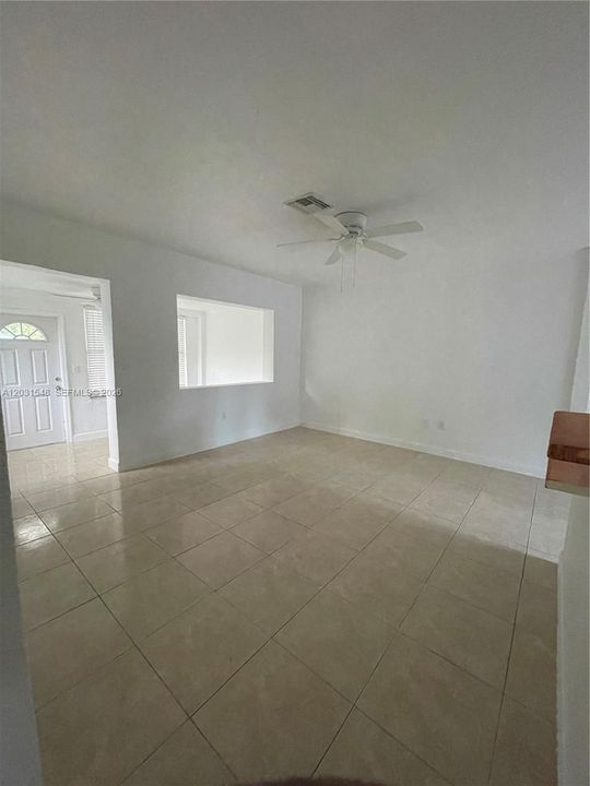 В аренду: $2,900 (2 спален, 1 ванн, 1096 Квадратных фут)
