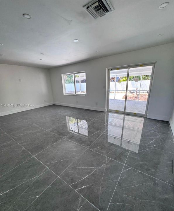 For Sale: $750,000 (3 beds, 2 baths, 1534 Square Feet)