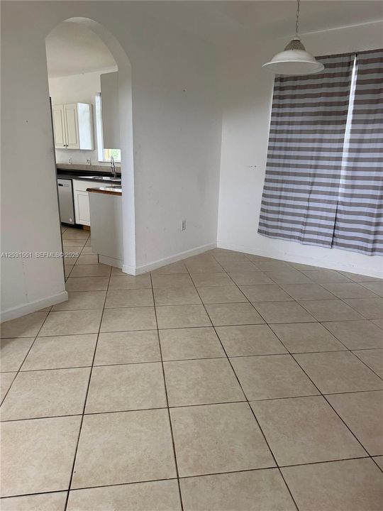 En Renta: $3,900 (6 camas, 3 baños, 3183 Pies cuadrados)