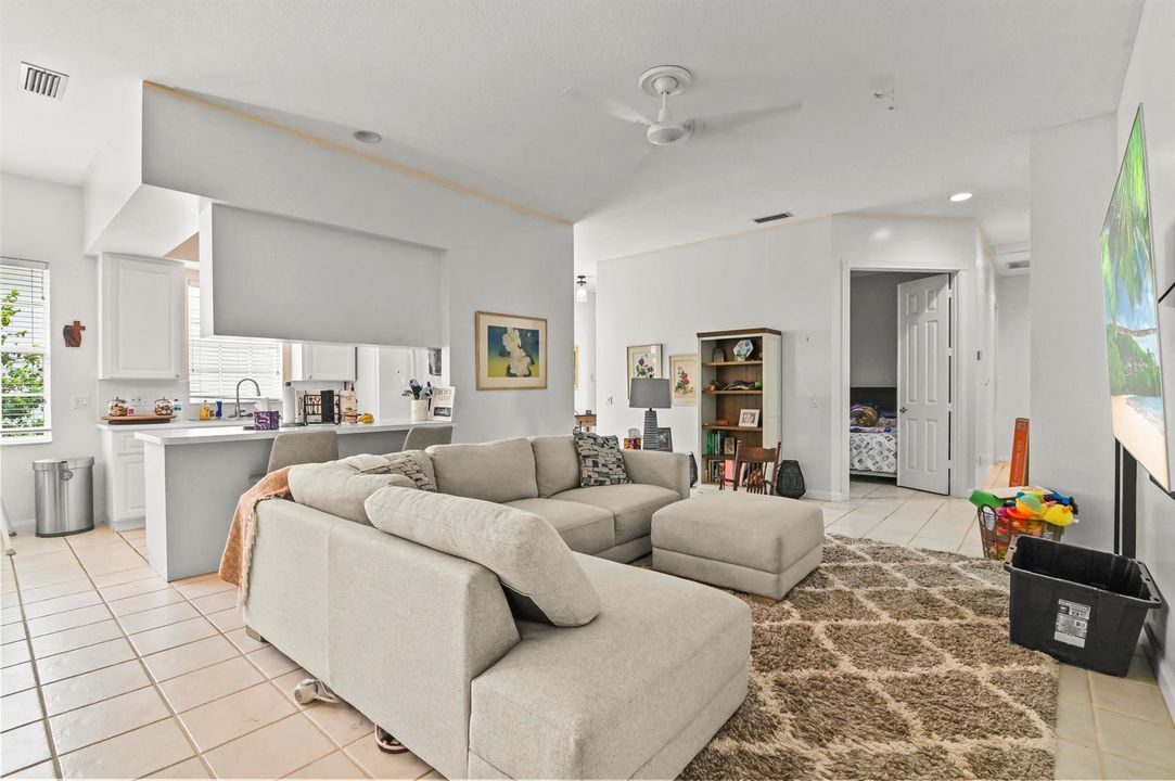 17 Living room 02