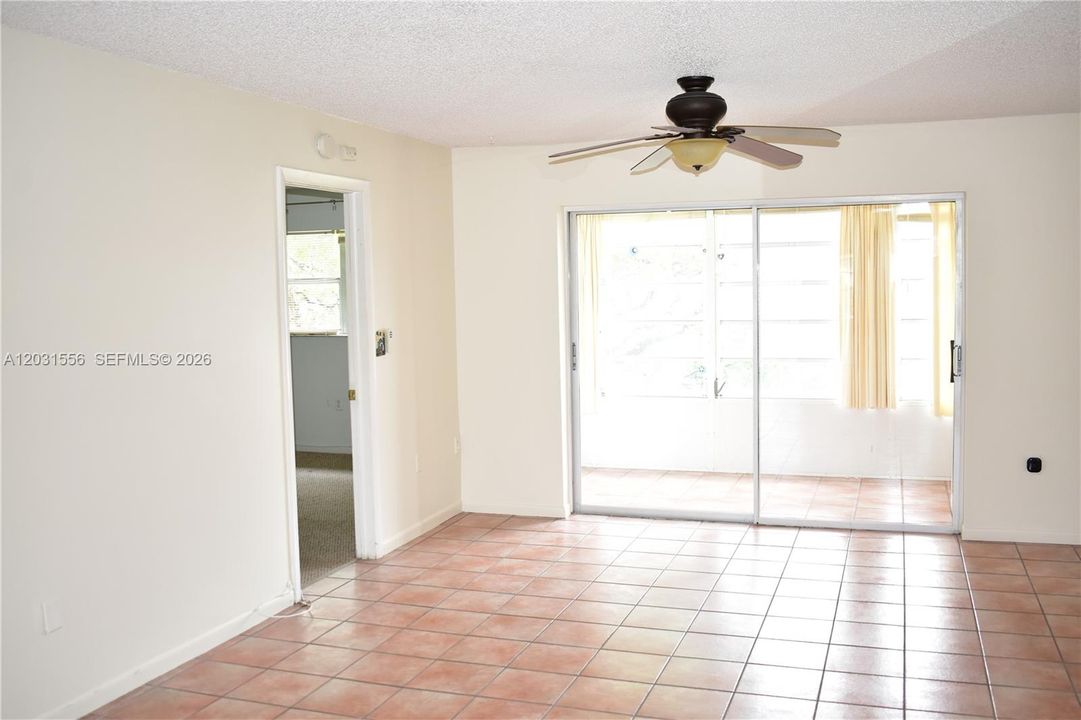 For Sale: $77,500 (2 beds, 2 baths, 850 Square Feet)