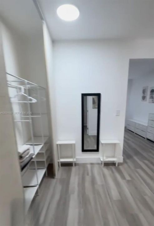 Active With Contract: $1,800 (0 beds, 1 baths, 445 Square Feet)
