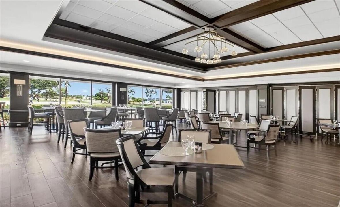 Main_Dining_Roomjpg