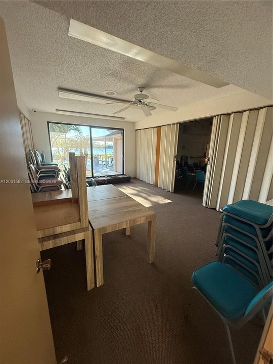 For Sale: $240,000 (2 beds, 2 baths, 1070 Square Feet)