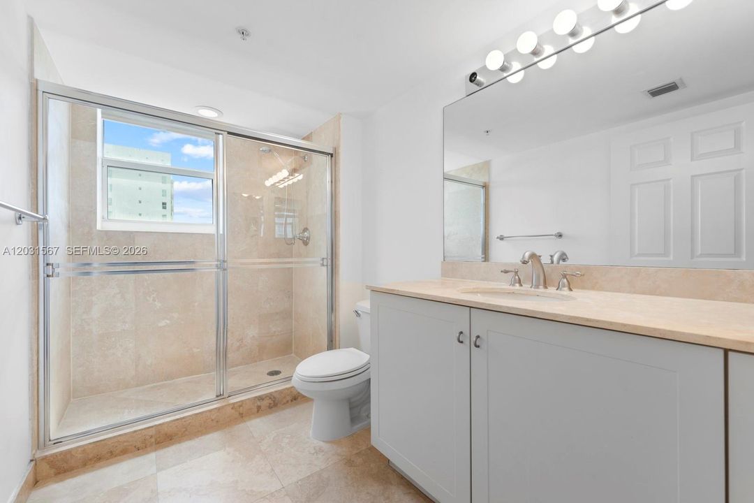 2nd Bathroom