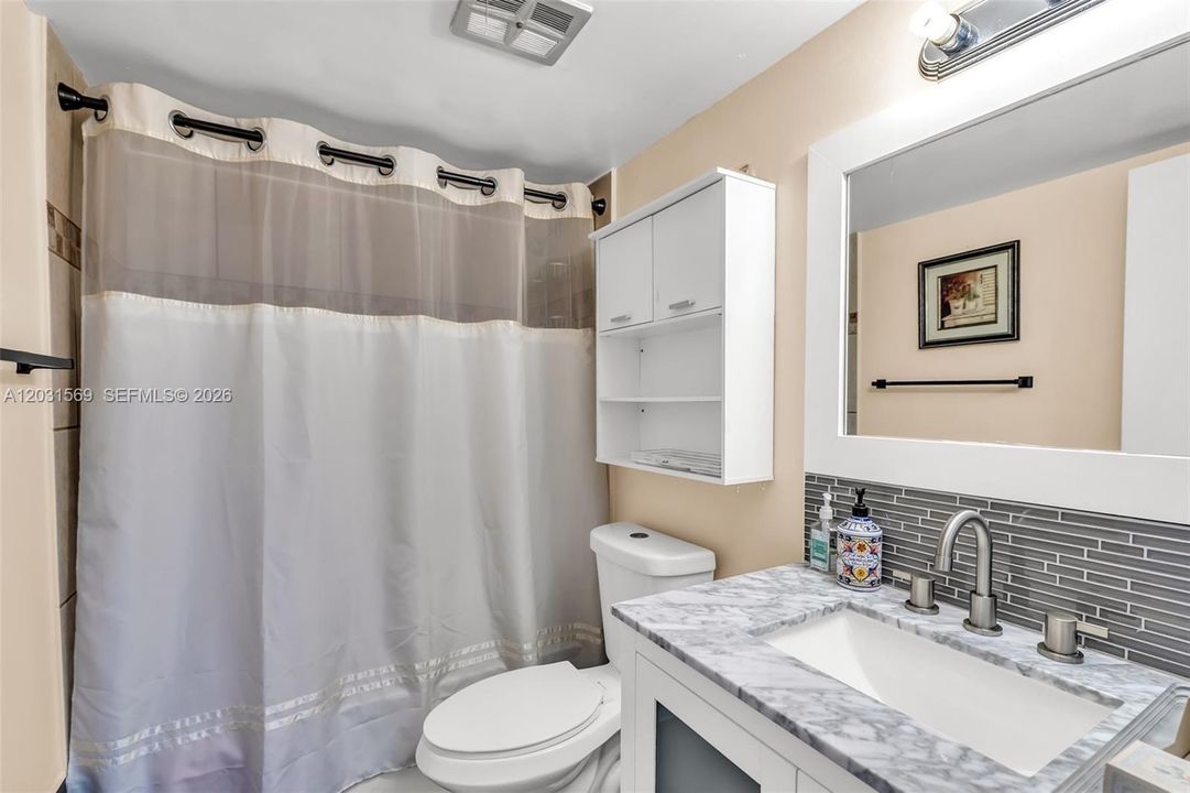 For Sale: $195,890 (2 beds, 2 baths, 962 Square Feet)