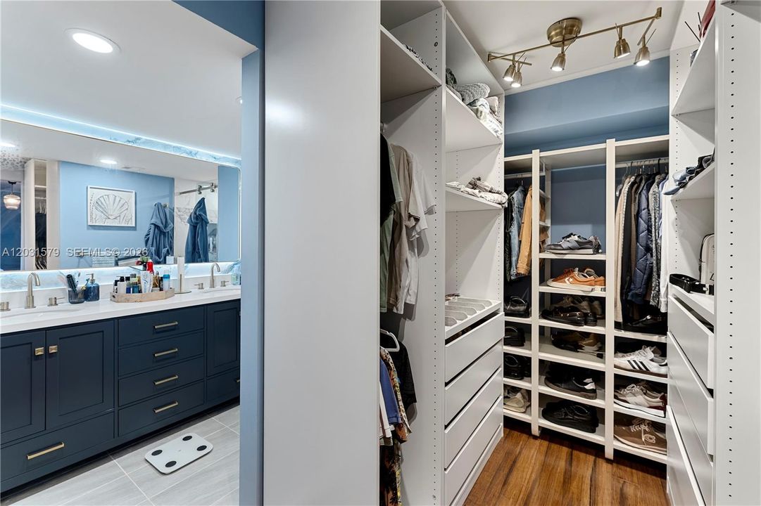 For Sale: $450,000 (3 beds, 2 baths, 1488 Square Feet)