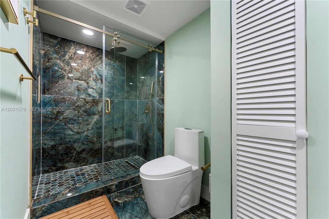For Sale: $450,000 (3 beds, 2 baths, 1488 Square Feet)