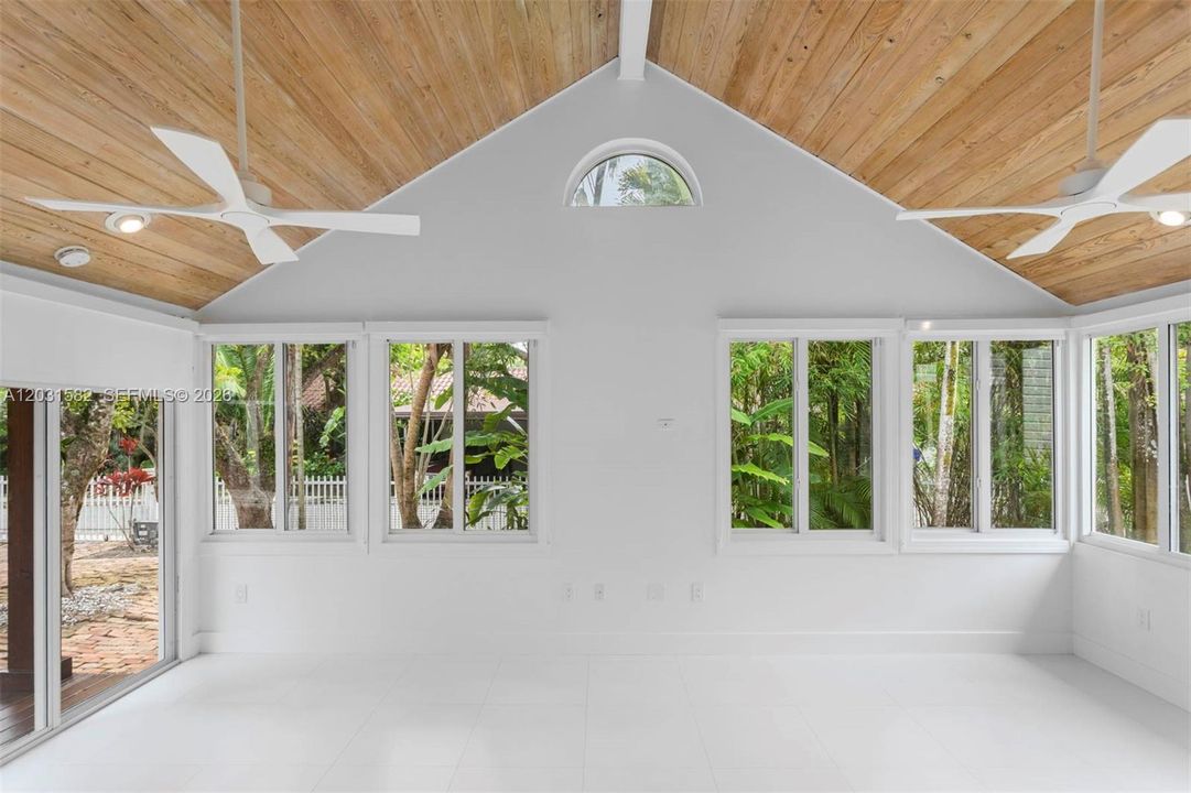 For Rent: $11,500 (4 beds, 3 baths, 2258 Square Feet)