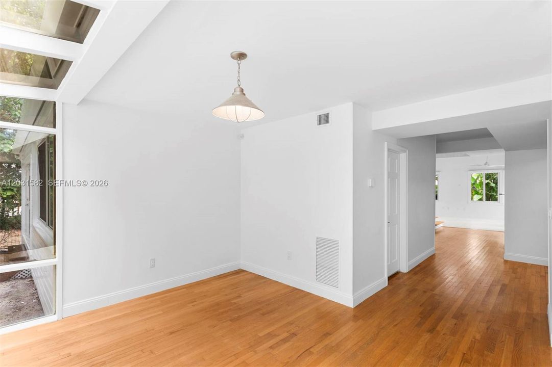 For Rent: $11,500 (4 beds, 3 baths, 2258 Square Feet)