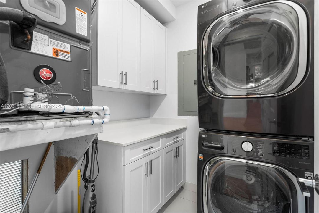 For Rent: $11,500 (4 beds, 3 baths, 2258 Square Feet)