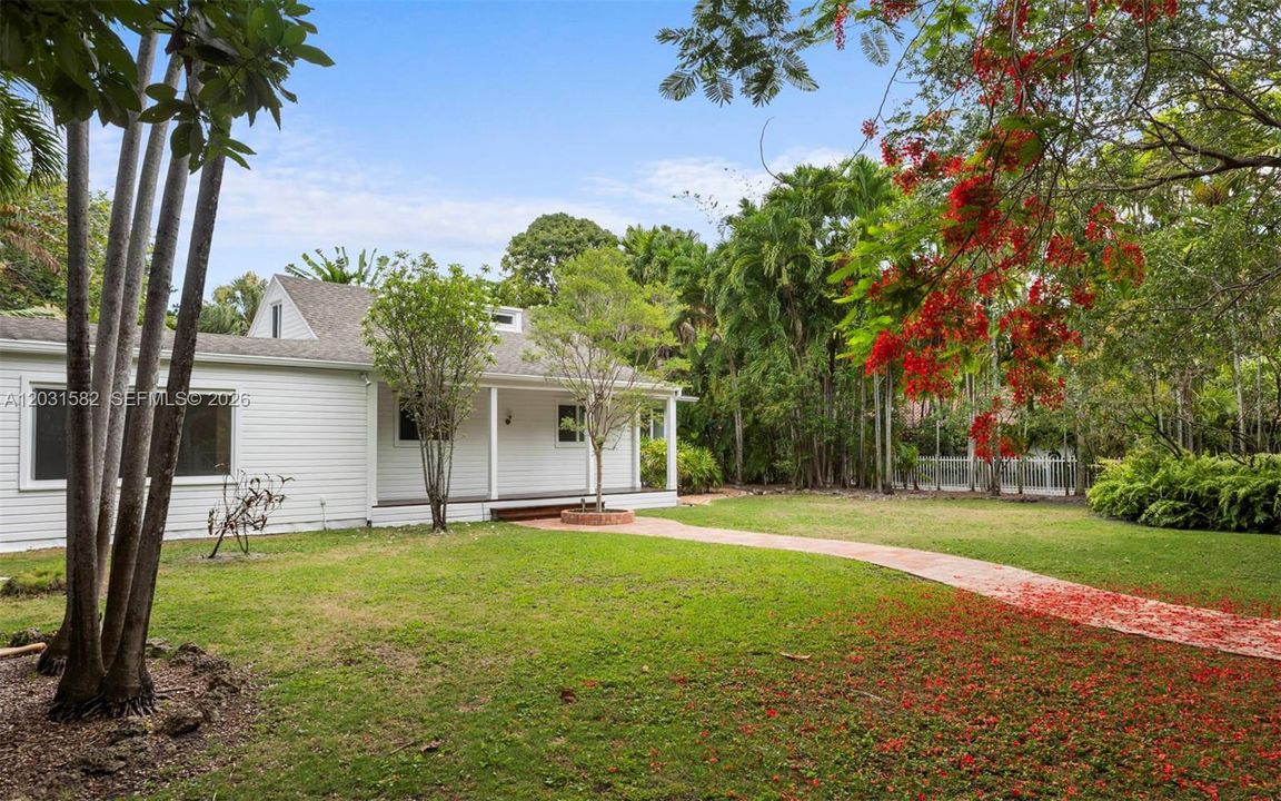 For Rent: $11,500 (4 beds, 3 baths, 2258 Square Feet)