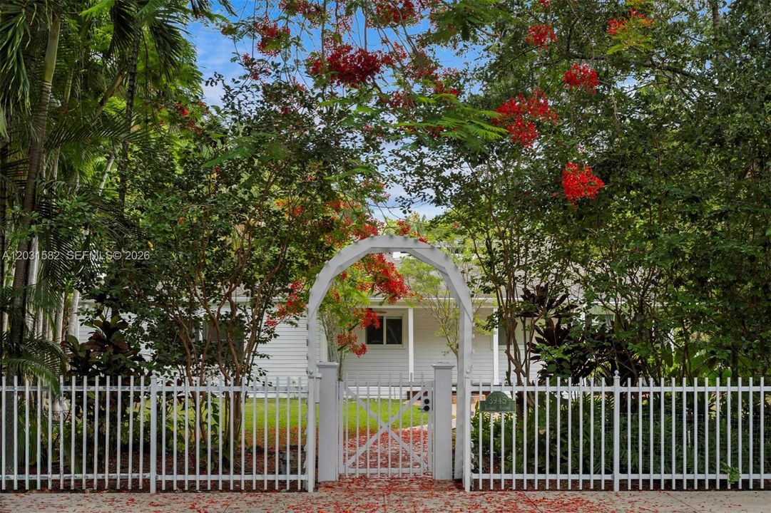 For Rent: $11,500 (4 beds, 3 baths, 2258 Square Feet)