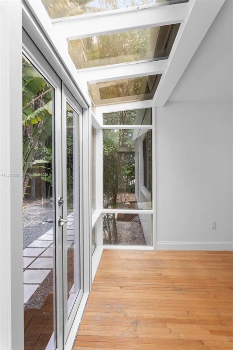 For Rent: $11,500 (4 beds, 3 baths, 2258 Square Feet)