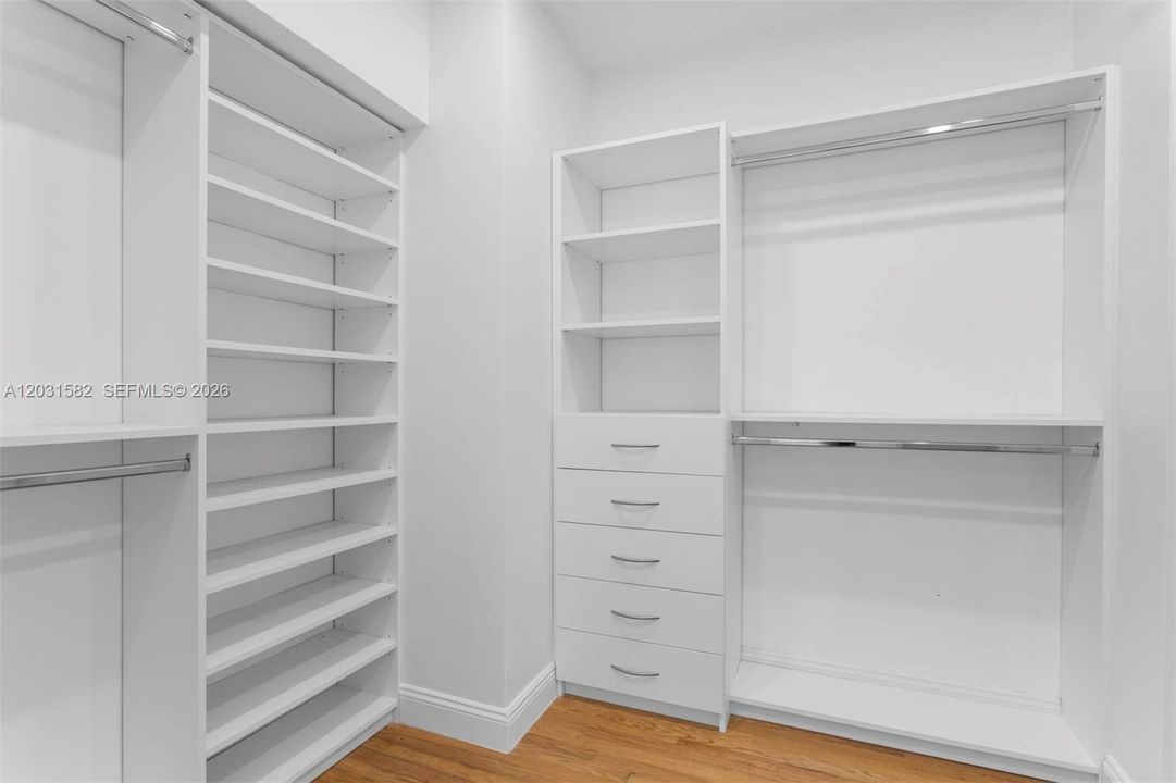 For Rent: $11,500 (4 beds, 3 baths, 2258 Square Feet)