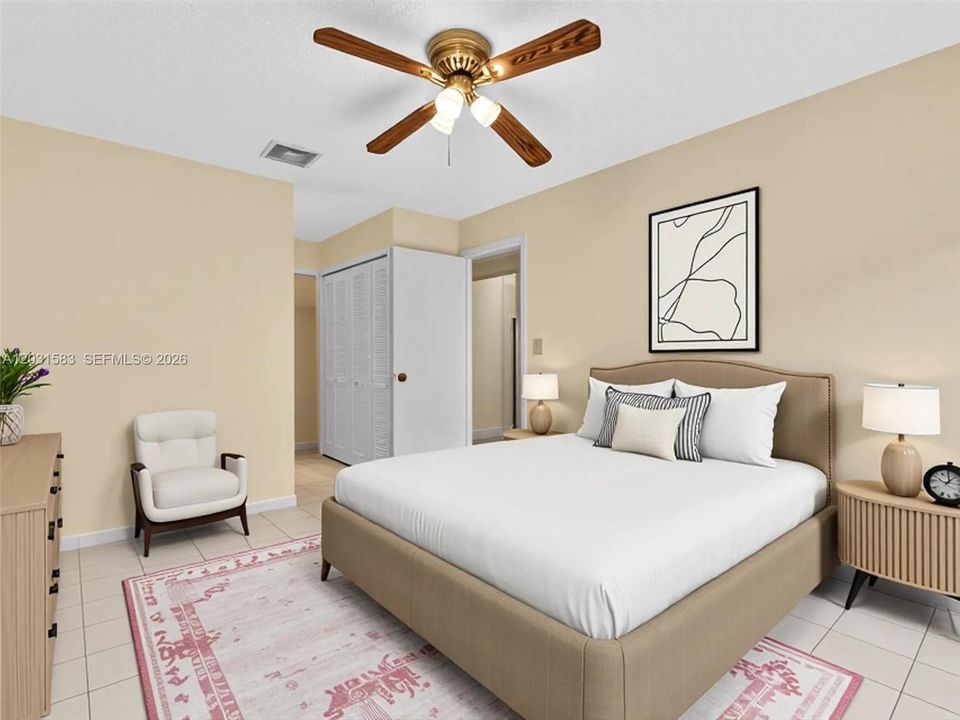 For Sale: $339,000 (2 beds, 2 baths, 982 Square Feet)