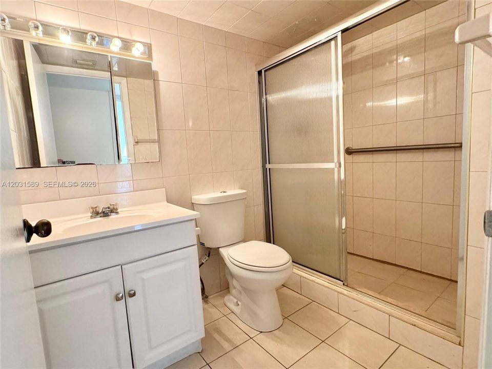 For Sale: $380,000 (2 beds, 2 baths, 1320 Square Feet)