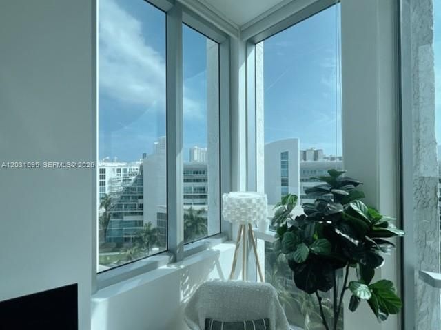 For Rent: $4,300 (3 beds, 2 baths, 1362 Square Feet)
