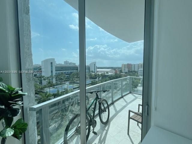 For Rent: $4,300 (3 beds, 2 baths, 1362 Square Feet)