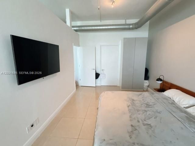 For Rent: $4,300 (3 beds, 2 baths, 1362 Square Feet)