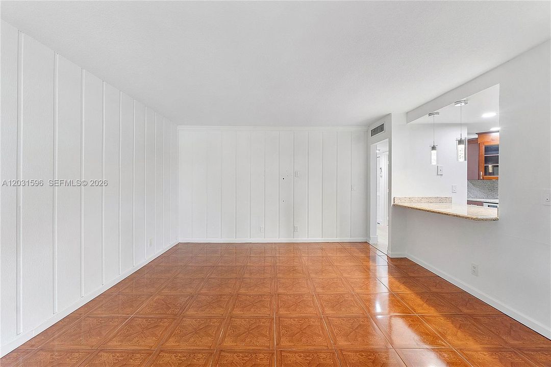 В аренду: $3,500 (3 спален, 2 ванн, 1950 Квадратных фут)