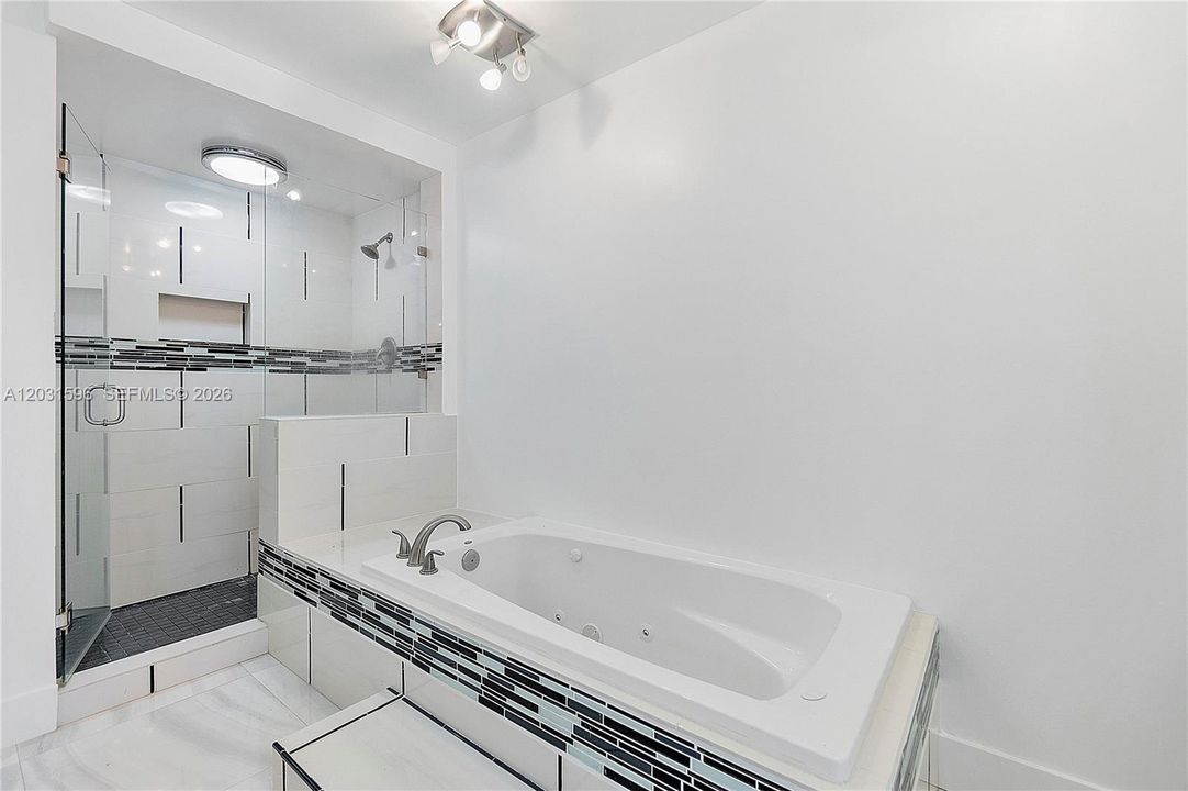 В аренду: $3,500 (3 спален, 2 ванн, 1950 Квадратных фут)