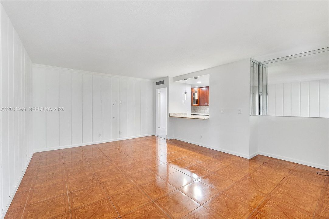 В аренду: $3,500 (3 спален, 2 ванн, 1950 Квадратных фут)