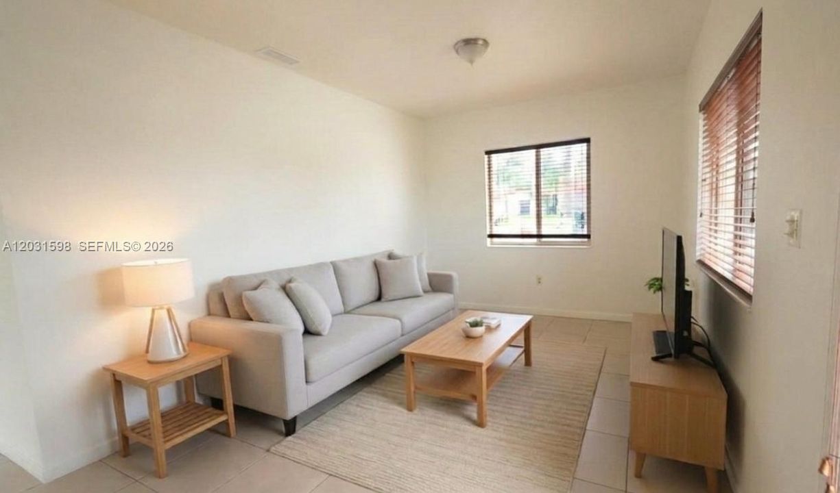 For Rent: $3,600 (6 beds, 4 baths, 2777 Square Feet)
