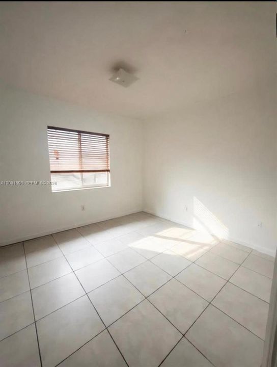 For Rent: $3,600 (6 beds, 4 baths, 2777 Square Feet)