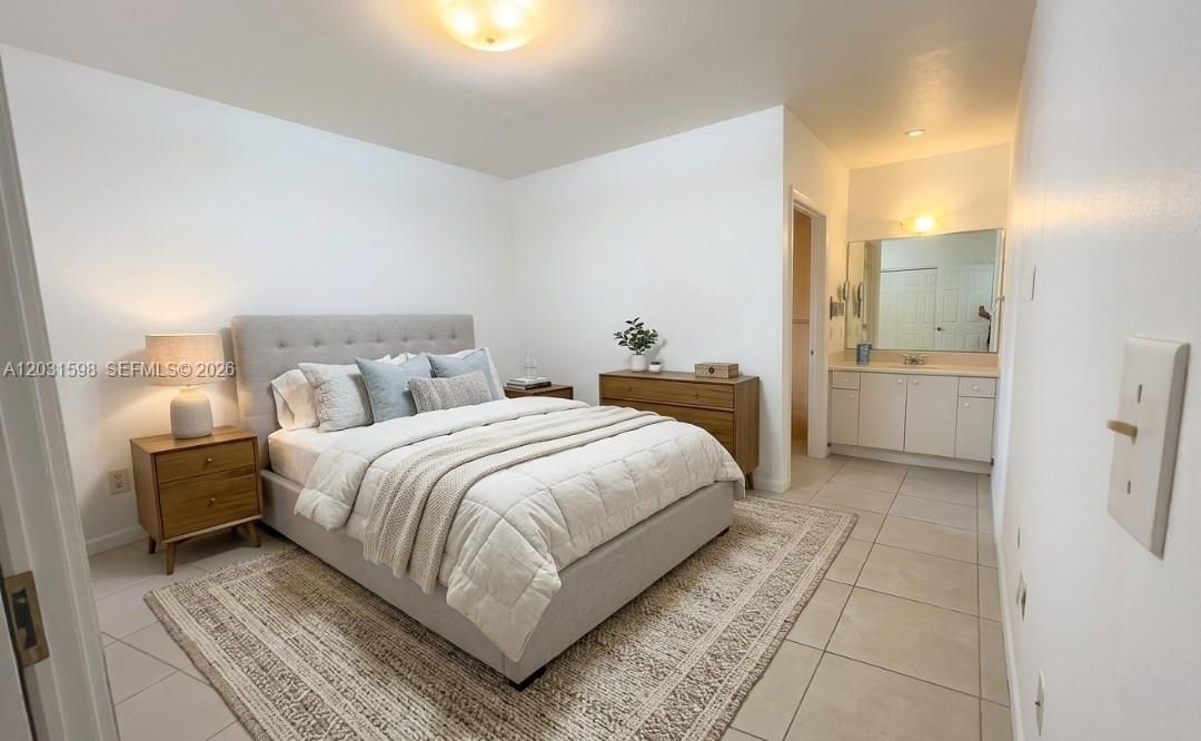 For Rent: $3,600 (6 beds, 4 baths, 2777 Square Feet)