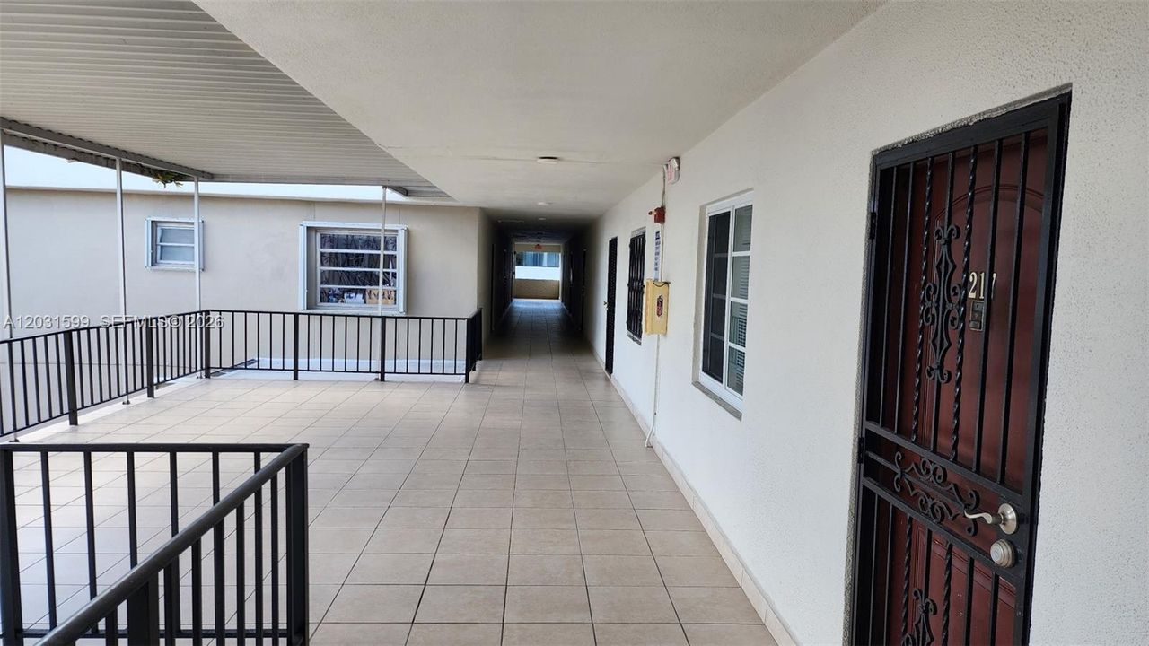 Activo con contrato: $289,000 (2 camas, 1 baños, 860 Pies cuadrados)
