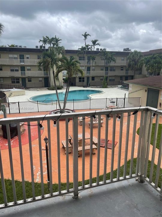 For Rent: $1,950 (1 beds, 1 baths, 671 Square Feet)