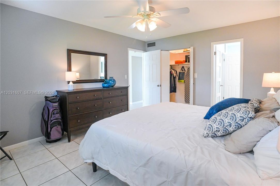 For Sale: $89,500 (1 beds, 1 baths, 680 Square Feet)
