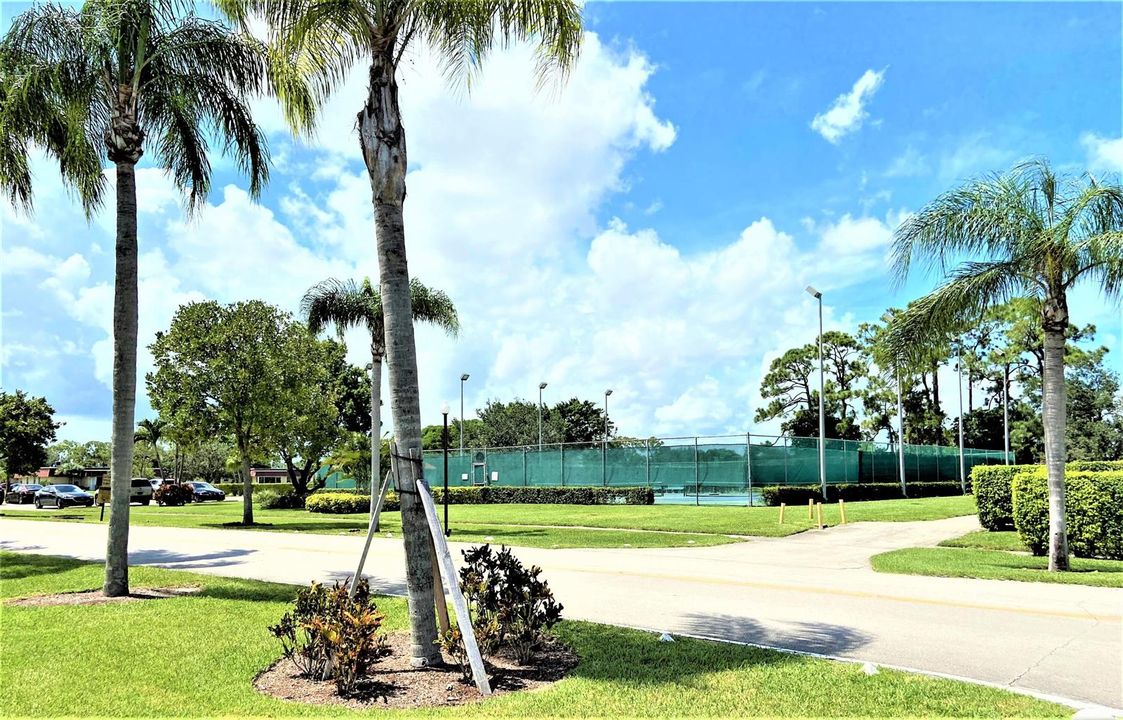 PICKLEBALL-TENNIS COURTS